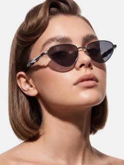 Twenty Dresses by Nykaa Fashion - Uv Protected Lens Black Sunglasses