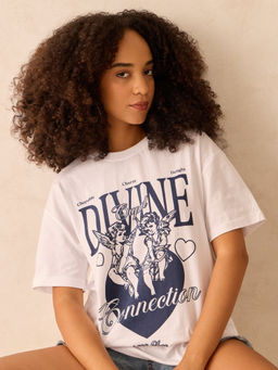 Outzidr - White Crew Neck Graphic T-Shirt