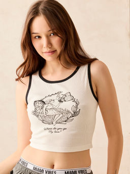 Outzidr - White Round Neck Graphic Crop Top