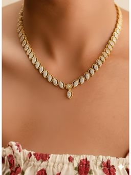 Vosgi - White Gold Plated Leaf Design Traditional Short Necklace