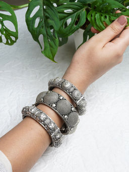 Teejh - Vanshika Stacked Bracelet (Set Of 3)