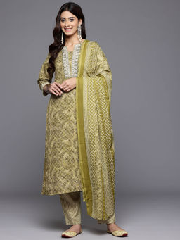 Varanga - Women Green Printed Kurta Paired with Tonal Pant and Dupatta (Set of 3)