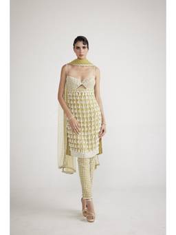 Vvani by Vani Vats - Fern Green Chandelier Pearl Drop Kurta with Pant and Dupatta