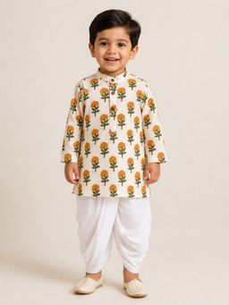 The Magic Wand - Off White Floral Kurta and Dhoti (Set of 2)