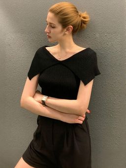 Outzidr - Black Wrap Up Top