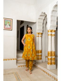 GAYRAA - Cotton Printed Mustard Kurta with Pant