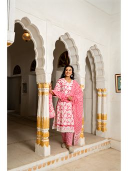GAYRAA - Cotton Printed Pink Kurta with Pant and Dupatta