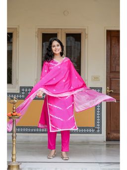 GAYRAA - Chinon Gota Lace Pink Kurta with Pant and Dupatta