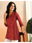Maroon color option, Currently selected