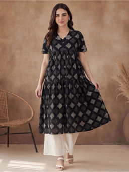 Black & Blah Blah - Black Cotton Geometric Printed Kurta