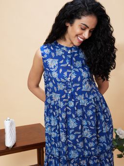 Globus - Women Blue Floral Print Band Neck Gathered Fit & Flare Tiered Maxi Dress