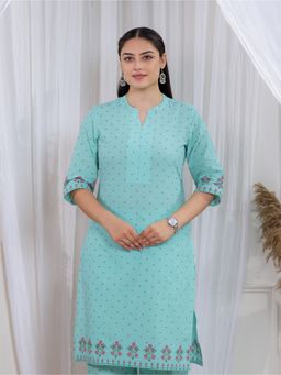 ARAMYA - Green Soft Cotton Straight Floral Print Kurta