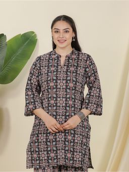 ARAMYA - Black Kantha Cotton Geometric Print Kurta
