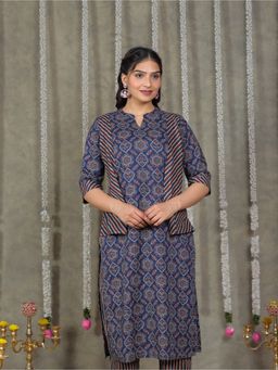 ARAMYA - Blue Soft Cotton Geometric Print Kurta