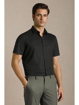 Louis Philippe - Men Black Solid Half Sleeves Casual Shirt
