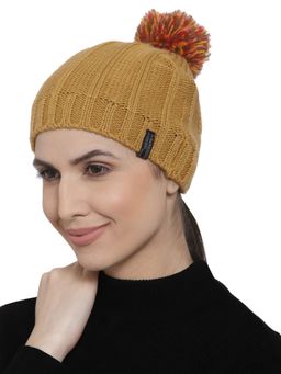 513 - Women Multicoloured Knitted Beanie