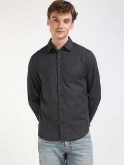 Calvin Klein - Men Black Cotton Checks Casual Shirt