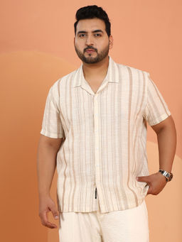 Instafab Plus - Men White Polycotton Stripes Casual Shirt