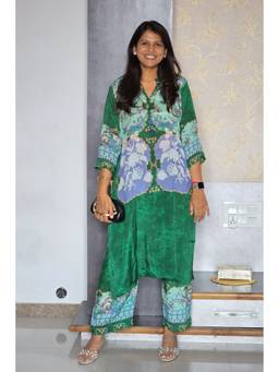 Pink Tree - Green Paisely Print Kurta and Pant