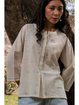 Rangsutra - Avani Chikankari Off White Pure Cotton 3Q Sleeve Tunic