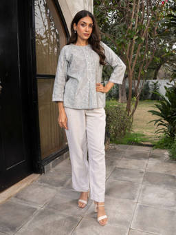 Rangsutra - Suhani Grey Boxy Cotton Chikankari Hand Embroidery Tunic