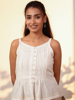 Rangsutra - Ishanvi White Strappy Cotton Chikankari Hand Embroidery Tunic