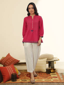 Rangsutra - Ruhani Magenta Pintuck Cotton Sindhi Hand Embroidery Tunic