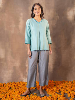 Rangsutra - Ruhani Teal Regular Fit Cotton Silk Soof Hand Embroidery Tunic