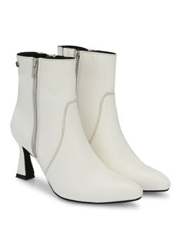 Delize - Womens Solid White Chelsea Boots