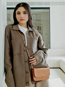 Gioia - Pauline Sling Bag Tan