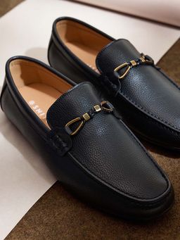 Snitch - Black Textured Loafers
