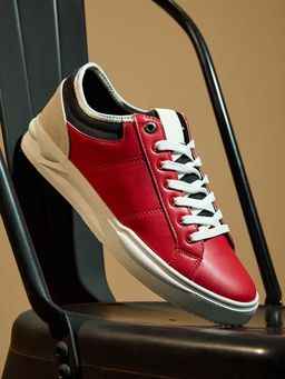 Snitch - Red Low Top Sneakers