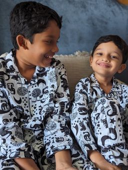 Tura Turi - Unisex Cotton Printed Shirt with Pyjama |Dinosaur Dancing (Set of 2)