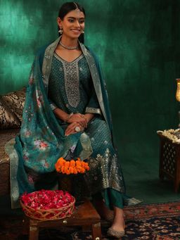 Libas - Green Embroidered Kurta with Pant and Dupatta