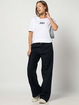 GAP - Women's Brand Logo Loose Fit T-Shirt