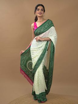 Hella Fashions - Green Bandini Saree with Unstitched Blouse
