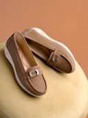 Tan color option, Currently selected