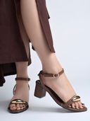 Brown color option, Currently selected