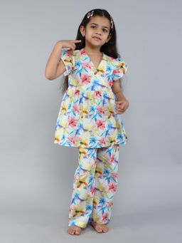 Little Clothings - Shirt With V-Neck Paired With A Pajama (Set of 2)