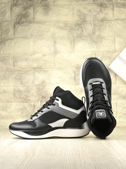 Off Limits - Men CROSSOVER Running Shoes - Black