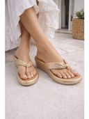 Gold color option, Currently selected