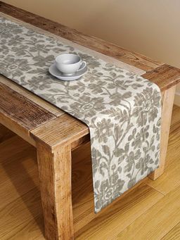BLANC9 - Baroque Table Runner