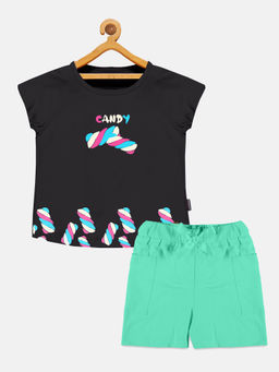 KiddoPanti - Girls Black Printed Round Neck Top and Hot Shorts