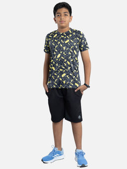 KiddoPanti - Boys Black Round Neck Sports Printed T-shirt & Shorts