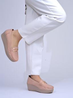 Shoetopia - Women Upper Buckle Detailed Peach Loafers