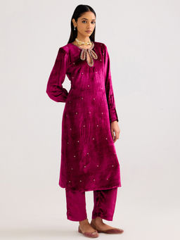 Ancestry - Masakkali Pink Velvet Kurta