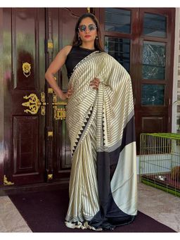 Anjaneya Sarees - Women White Kanjeevaram Stripes Saree with Unstitched Blouse