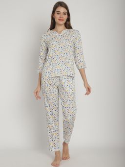 Blissence - White Floral Printed 3/4 Sleeve Nightsuit