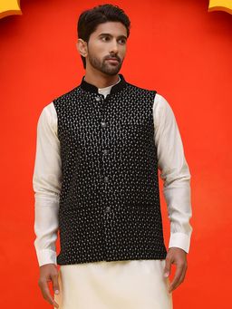 Jompers - Men Embroidered Velvet Black Nehru Jacket