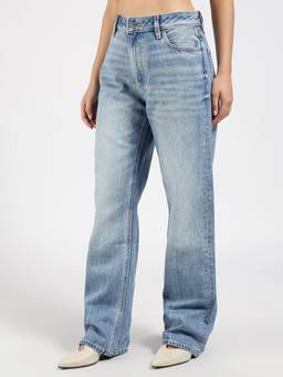 Calvin Klein - Light-Wash Regular Fit Mid Rise Jeans